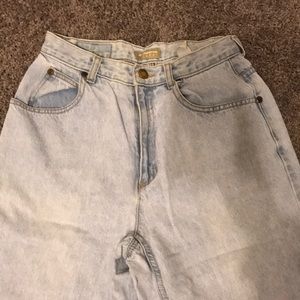 Light wash jeans
